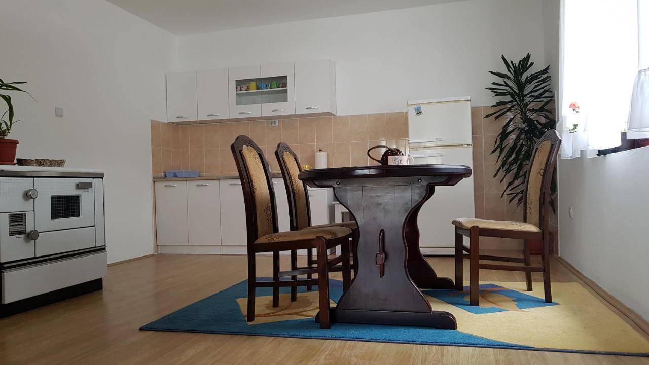 באינה באשטה Apartman Jovanovic מראה חיצוני תמונה